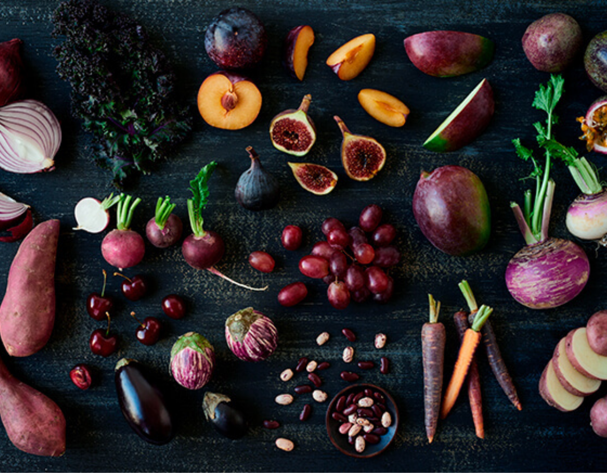 frutas y verduras de color morado