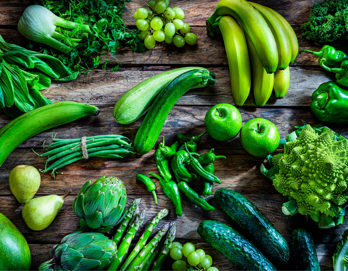 frutas y verduras de color verde